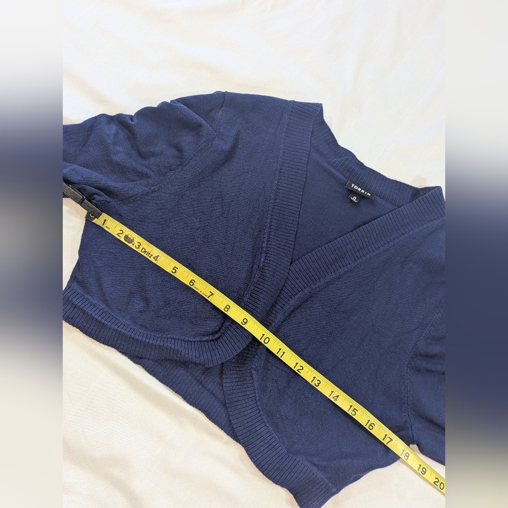 Torrid Open Front Shrug (Torrid 0) - Picture 4 of 9